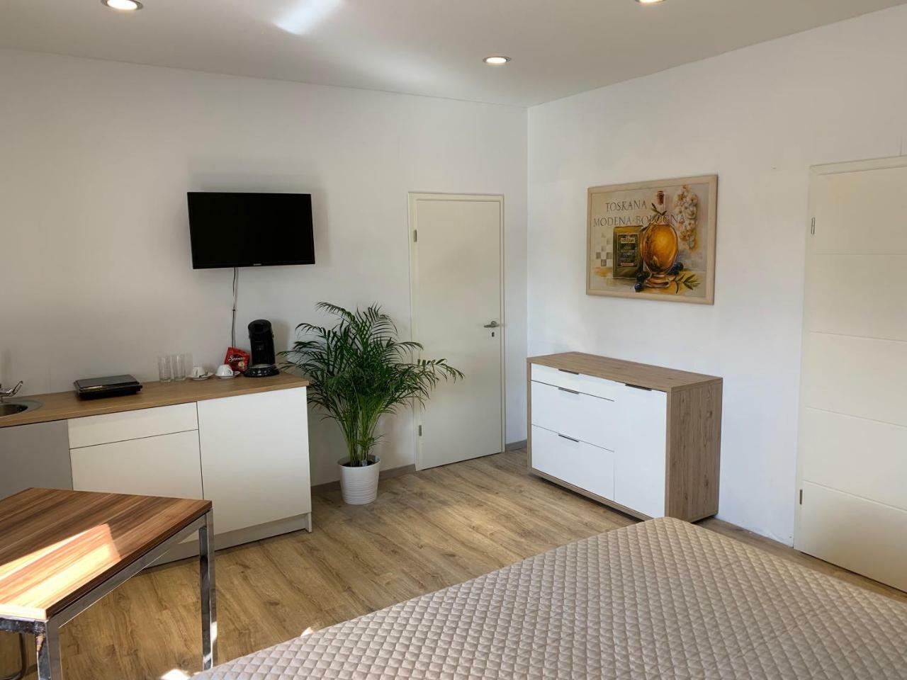 Latinos In Apartment Herzogenaurach Ngoại thất bức ảnh